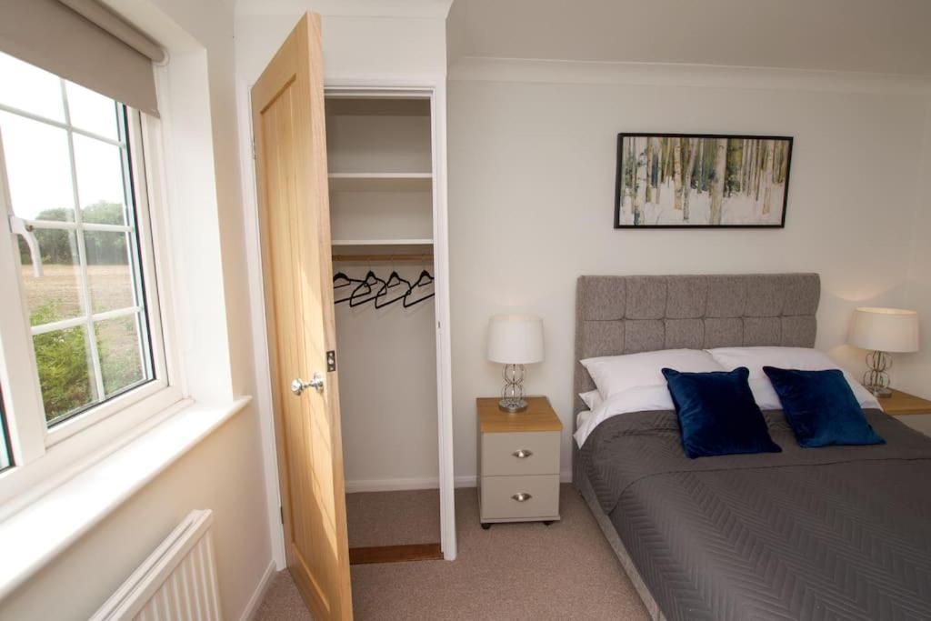 Spacious 5 Bed In The Countryside, Close To Frinton-On-Sea Kirby Cross Extérieur photo