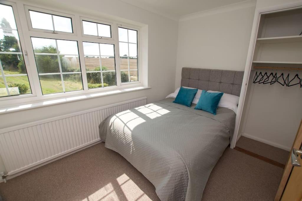 Spacious 5 Bed In The Countryside, Close To Frinton-On-Sea Kirby Cross Extérieur photo